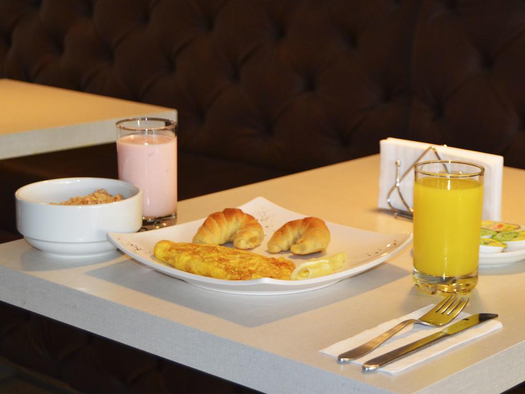 Lleras Green Hotel Медельїн Екстер'єр фото
