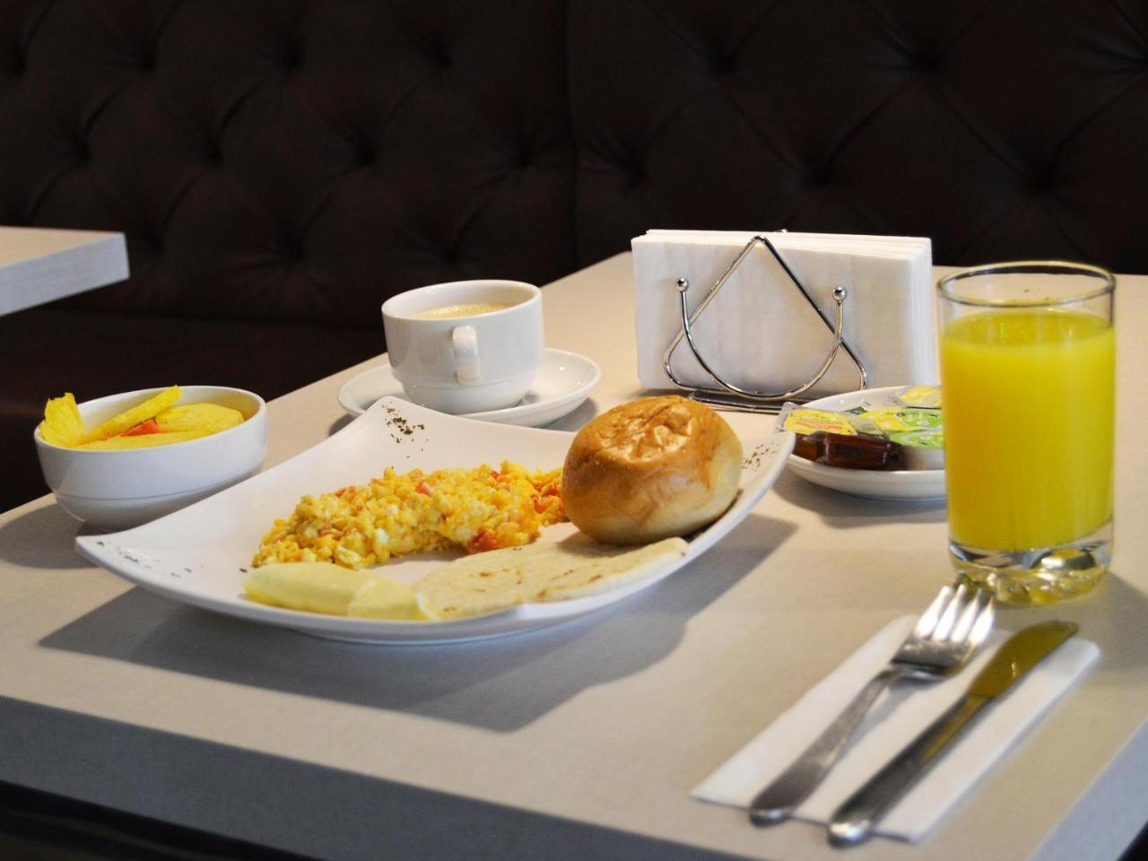 Lleras Green Hotel Медельїн Екстер'єр фото